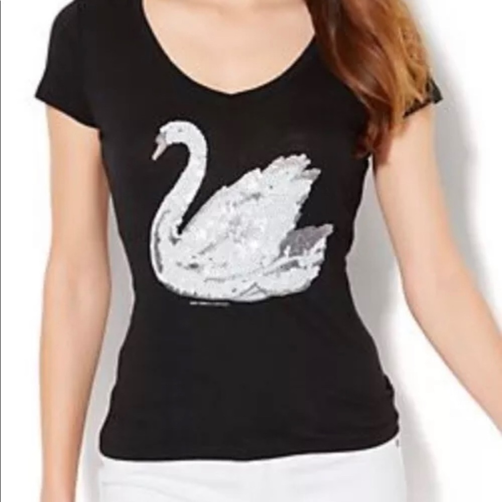 NEW YORK & COMPANY Black Sequin V NECK TEE, sz M